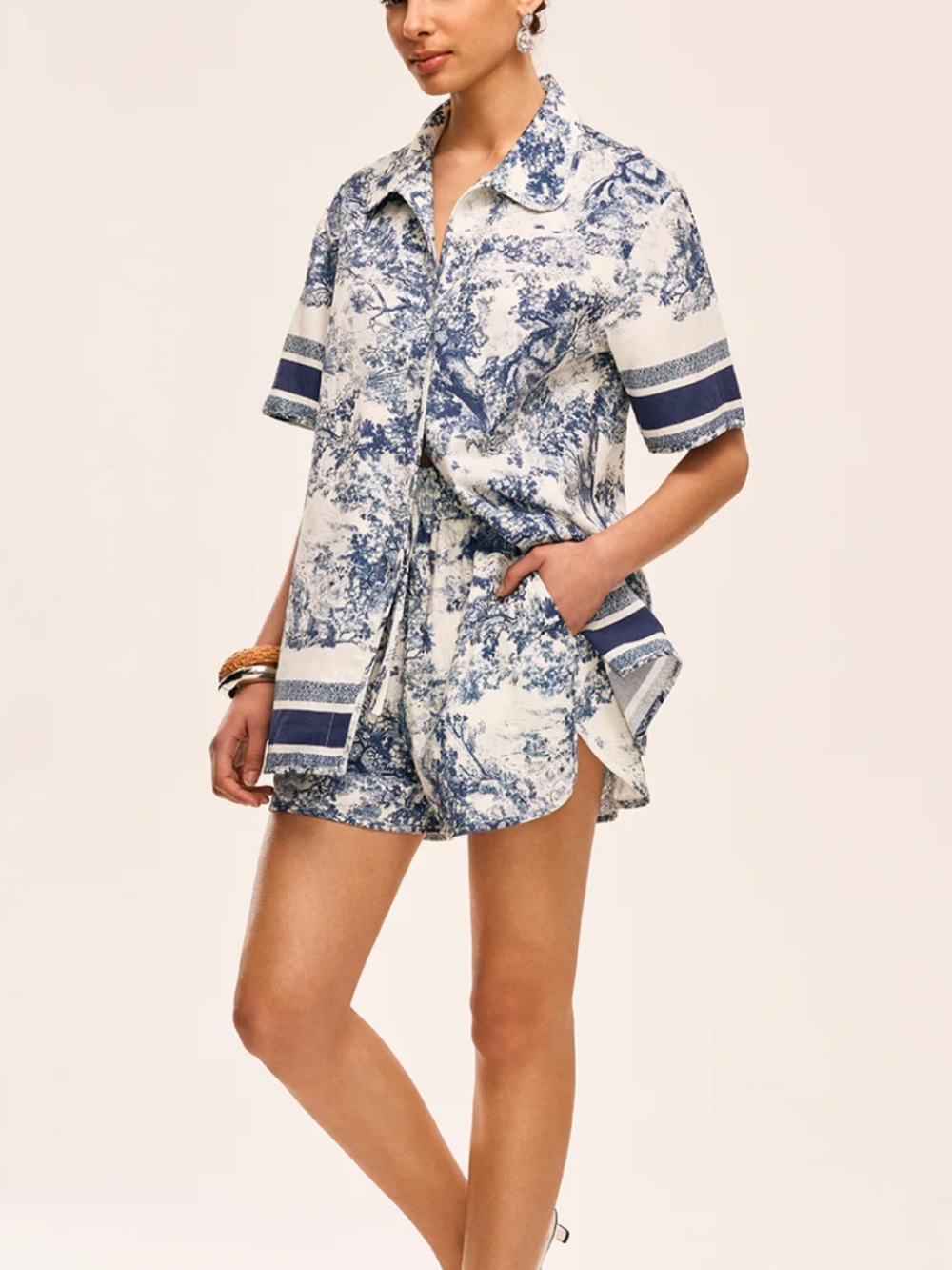 Commense Blue and White High Waist Shorts Set Toile Print - Picture 2 of 16